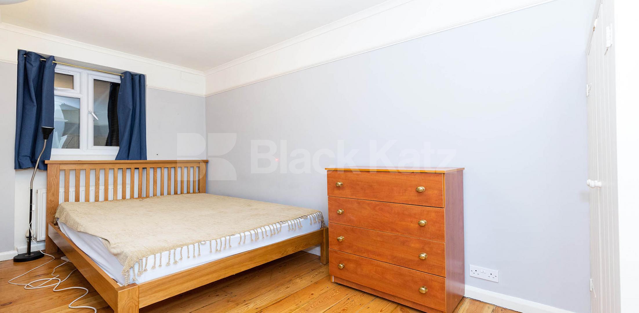 			2 Bedroom, 1 bath, 1 reception Flat			 Pentonville Road, ISLINGTON